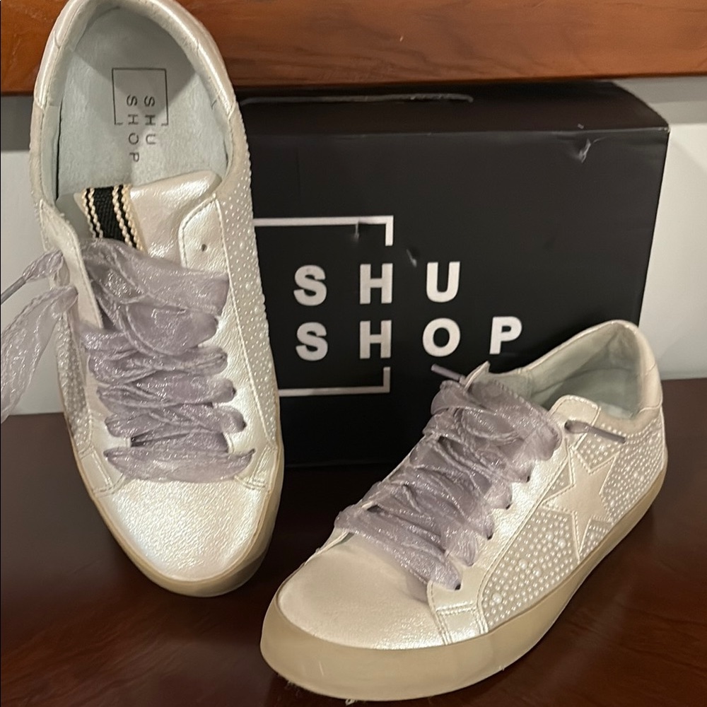 ShuShop Silver and Gray Women's Sneakers